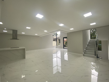 Casa em Condomínio - Venda - Aldeia da Serra - Barueri - SP
