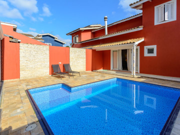 Casa em Condomínio - Venda - Jardim Pioneira - Cotia - SP